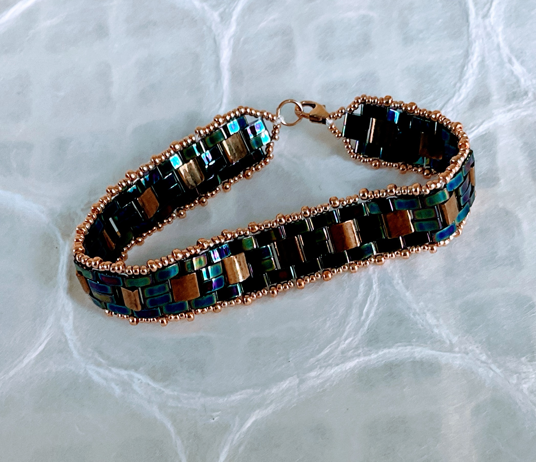 Iridescent blue/purple and gold flat woven TILA bead bracelet - Image 4